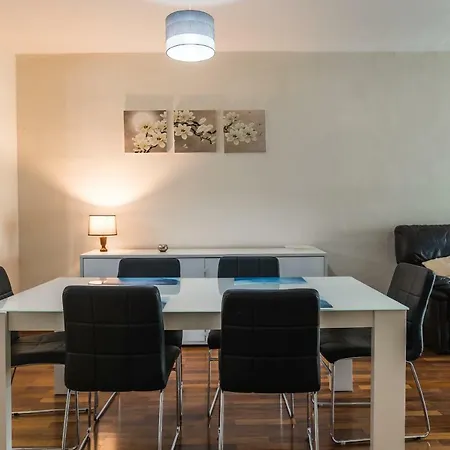 Apartamento Central 3 Bedroom Near University *
